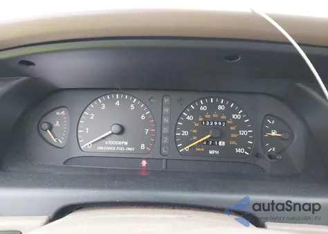 1997 Toyota Avalon Xl/Xls z USA, uszkodzony, nr VIN 4T1BF12B2VU203169